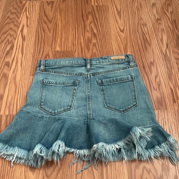 Blank NYC, denim skirt. 97 cotton. Size 25 - Picture 3 of 3